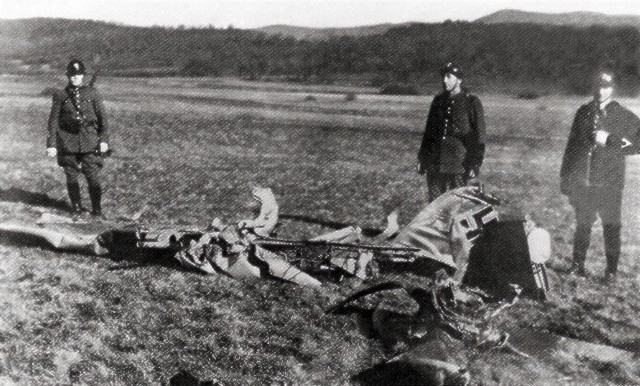 [Carcasse du Messerschmitt Bf 109E abattu le 20 avril 1940 par le sergent Boillot]